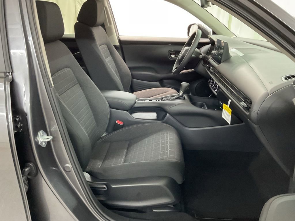 Certified 2026 Honda HR-V LX image 29