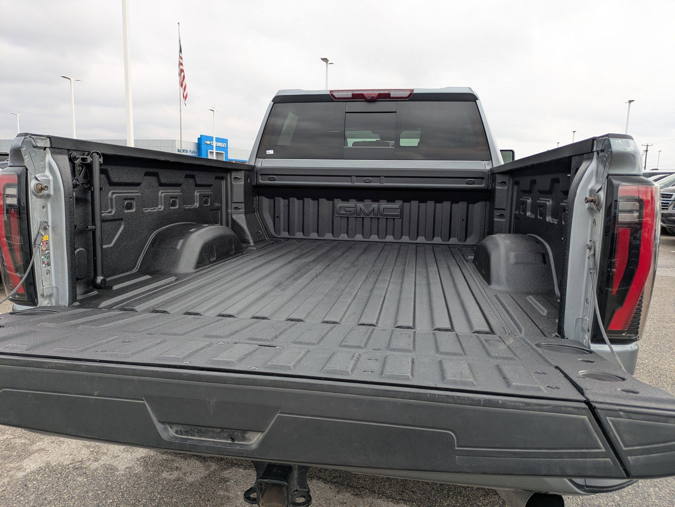 Used 2025 GMC Sierra 2500 AT4 w/ AT4 Premium Plus Package image 25