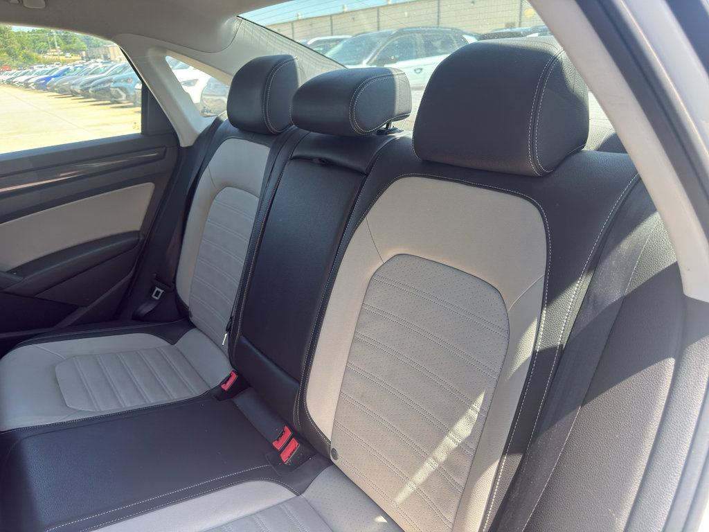 Used 2015 Volkswagen Passat 1.8T Sport FWD image 9