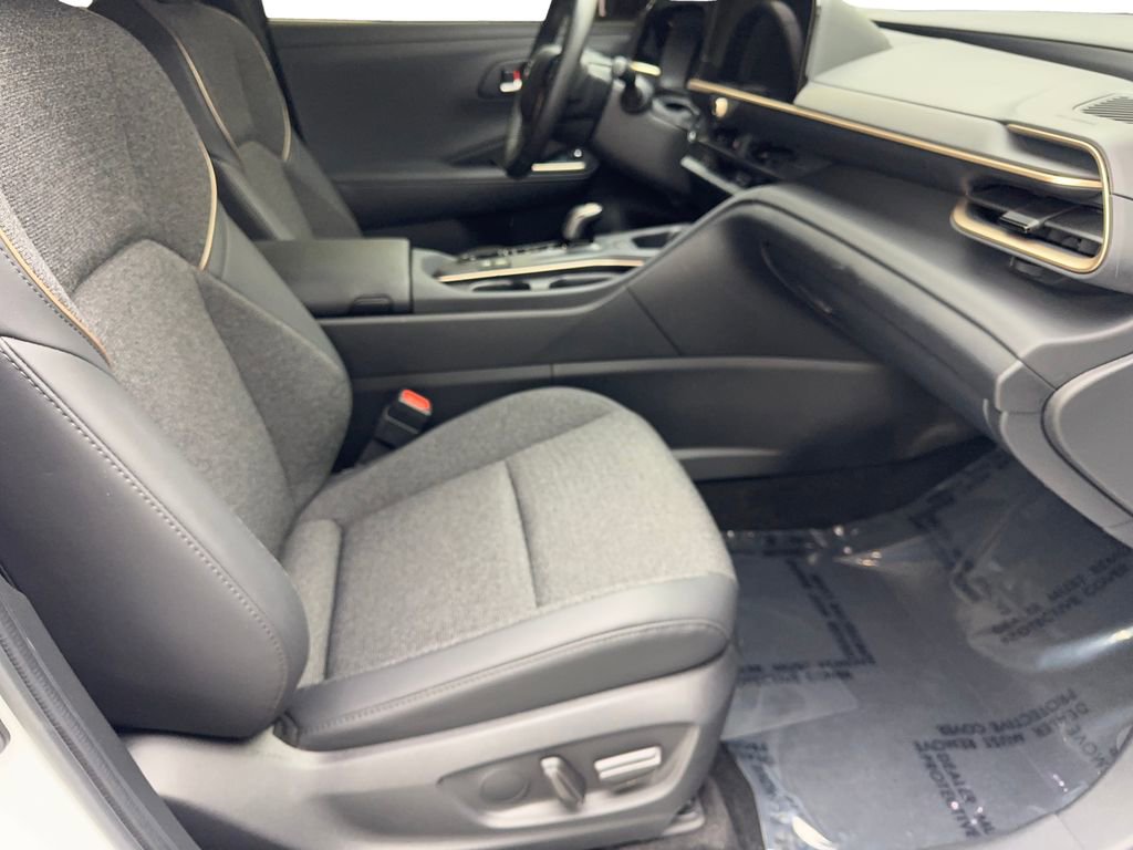 Used 2023 Toyota Crown XLE image 44