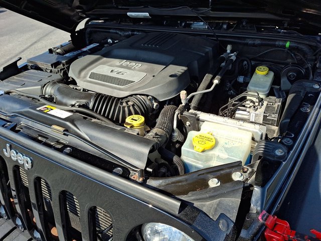 Used 2015 Jeep Wrangler Unlimited Sport w/ Quick Order Package 24S AWD/4WD image 30