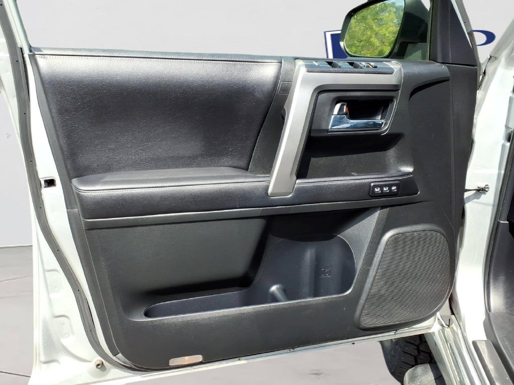Used 2018 Toyota 4Runner Limited RWD image 20