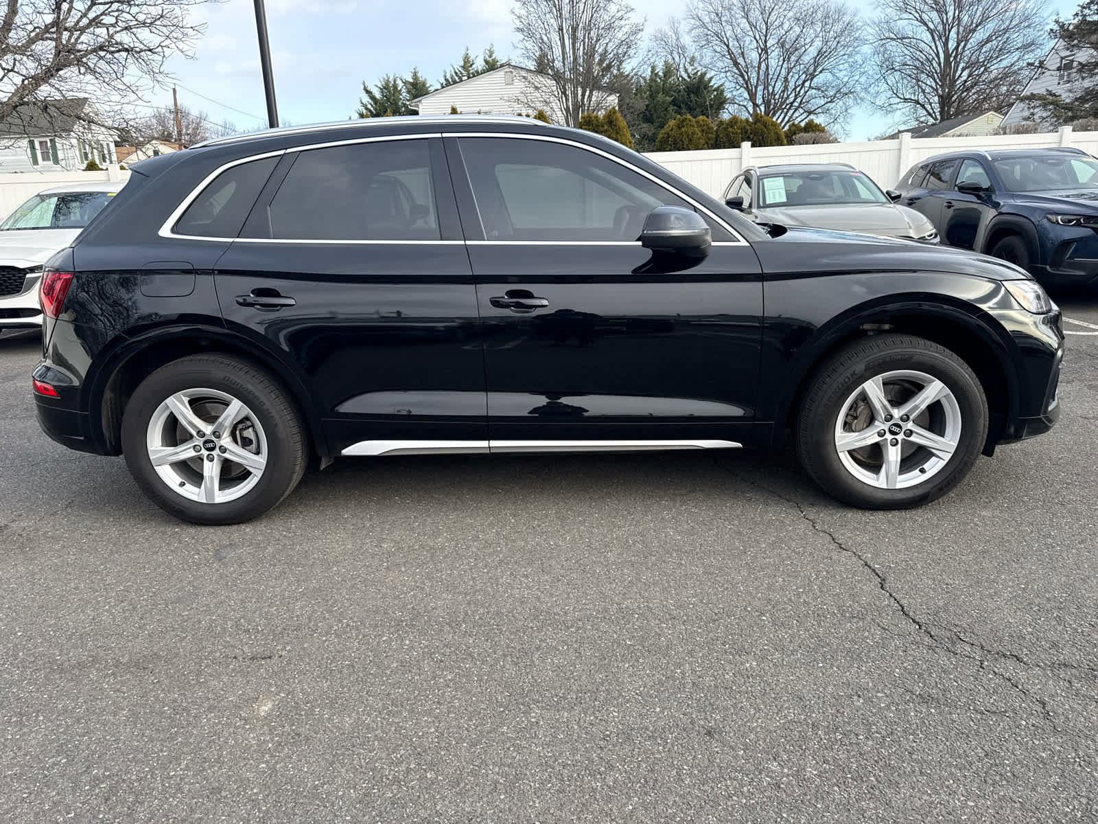 Used 2021 Audi Q5 Premium w/ Convenience Package image 4