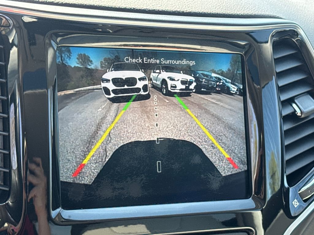 Used 2020 Jeep Cherokee Limited image 33