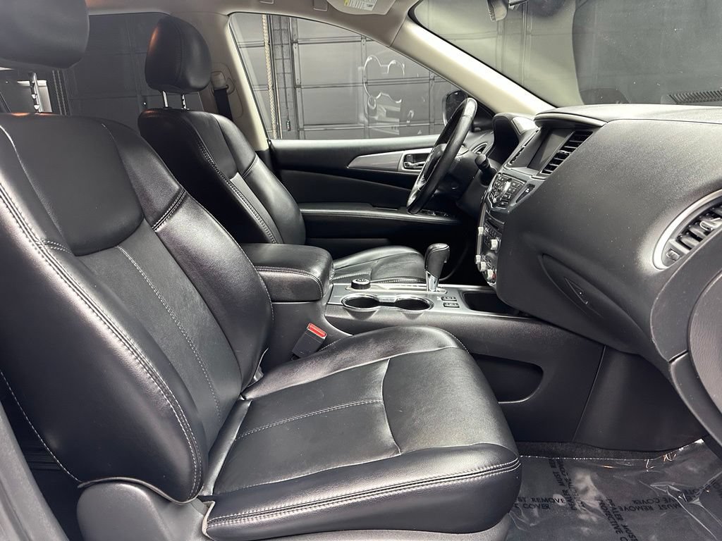 Used 2019 Nissan Pathfinder SL AWD/4WD image 20