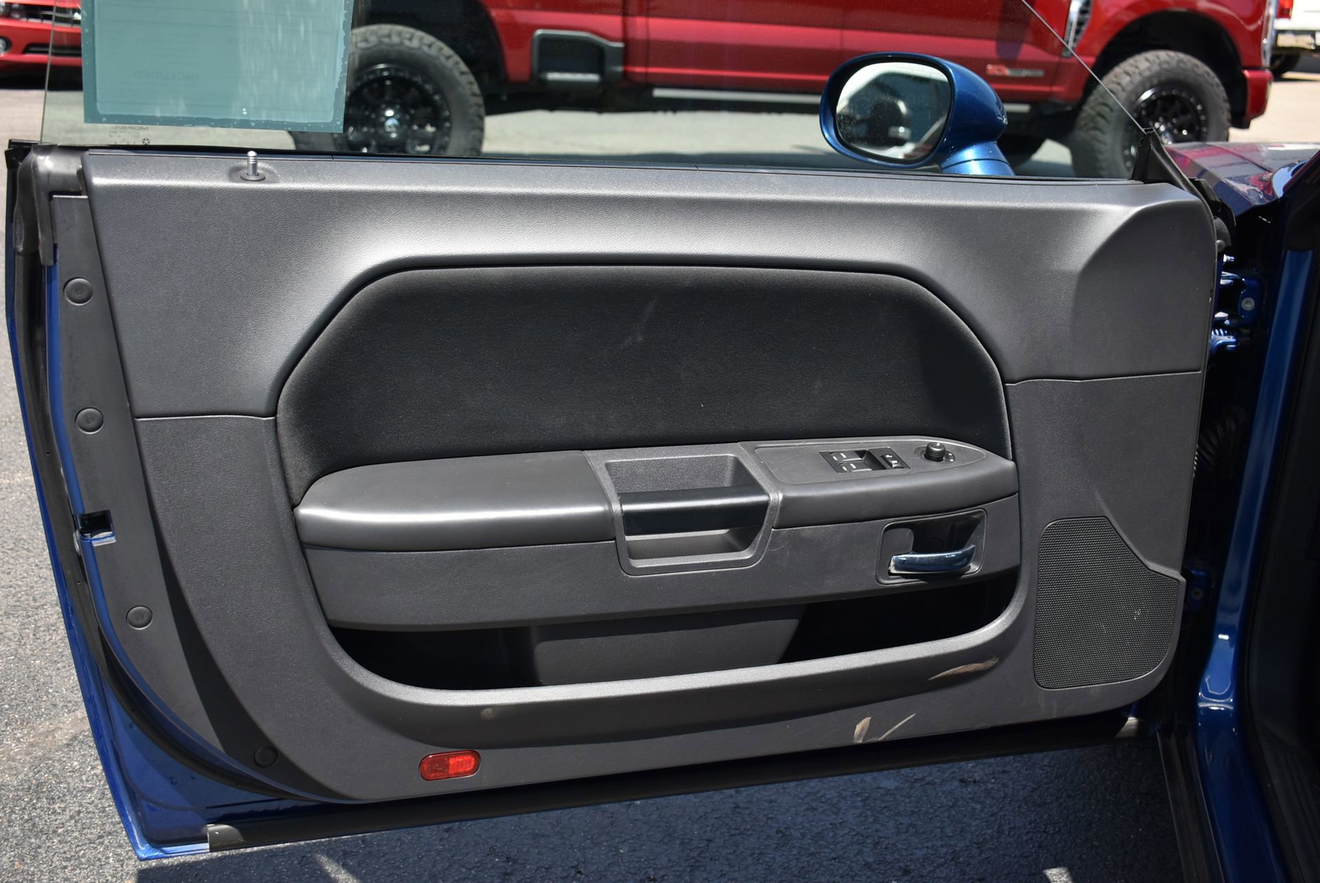 Used 2009 Dodge Challenger R/T w/ Sound Group RWD image 11