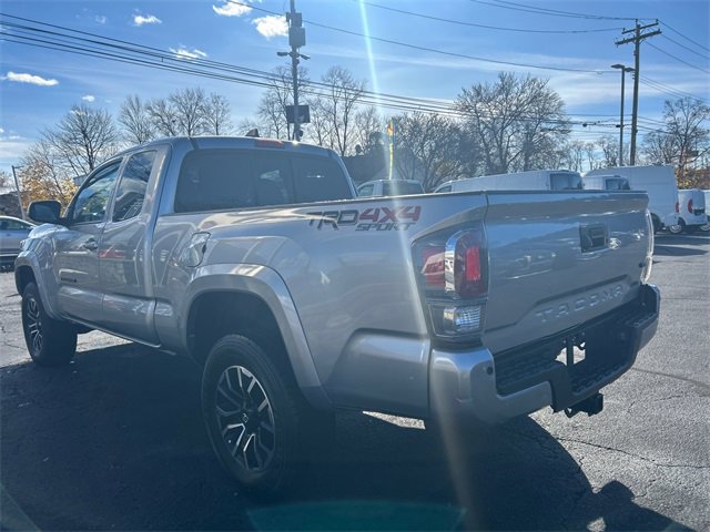 Used 2023 Toyota Tacoma TRD Sport image 4