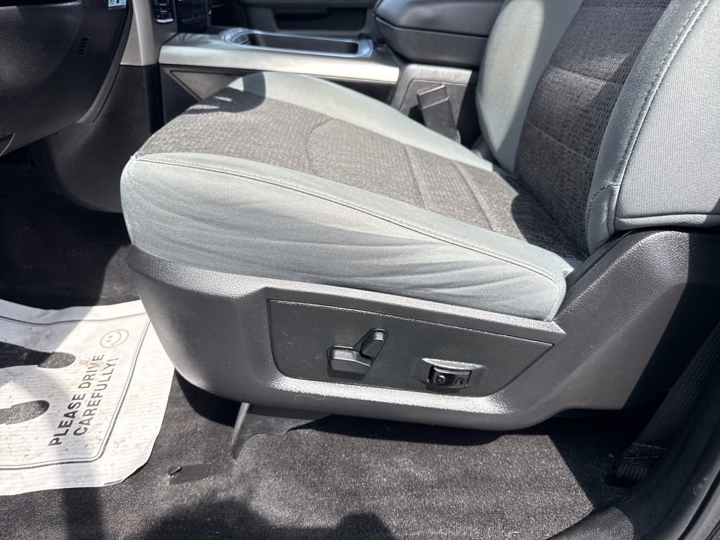 Used 2018 RAM 1500 Big Horn AWD/4WD image 38