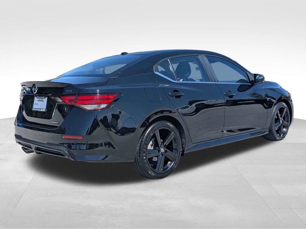 Used 2022 Nissan Sentra SR w/ Midnight Edition FWD image 4