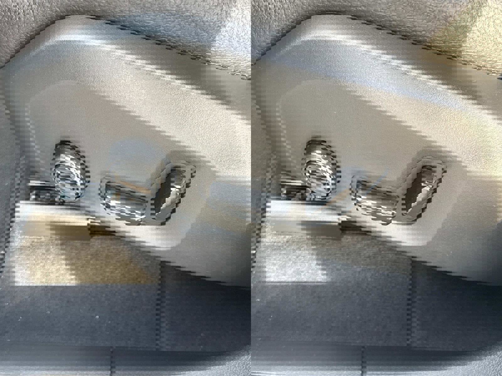 Certified 2023 Volvo XC60 B5 Plus w/ Climate Package image 18