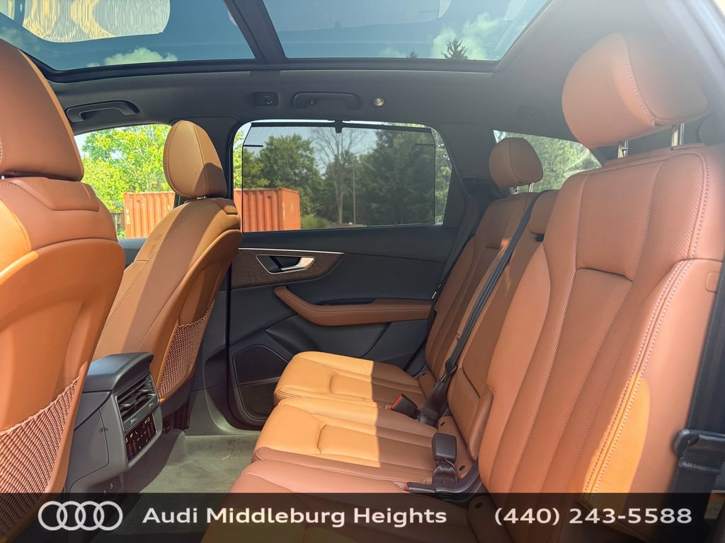Used 2026 Audi Q7 2.0T Premium Plus w/ Premium Plus Package AWD/4WD image 36