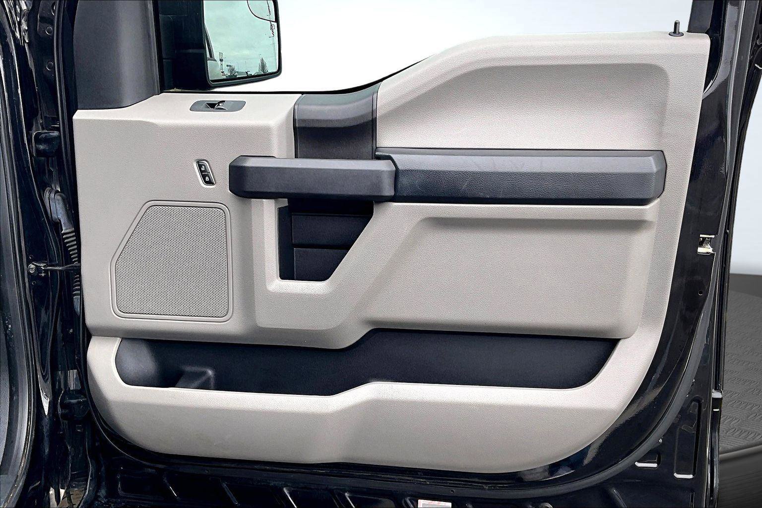 Used 2018 Ford F150 XL w/ Equipment Group 101A Mid image 26