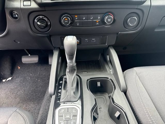 New 2026 Nissan Frontier SV w/ Tow Package AWD/4WD image 13