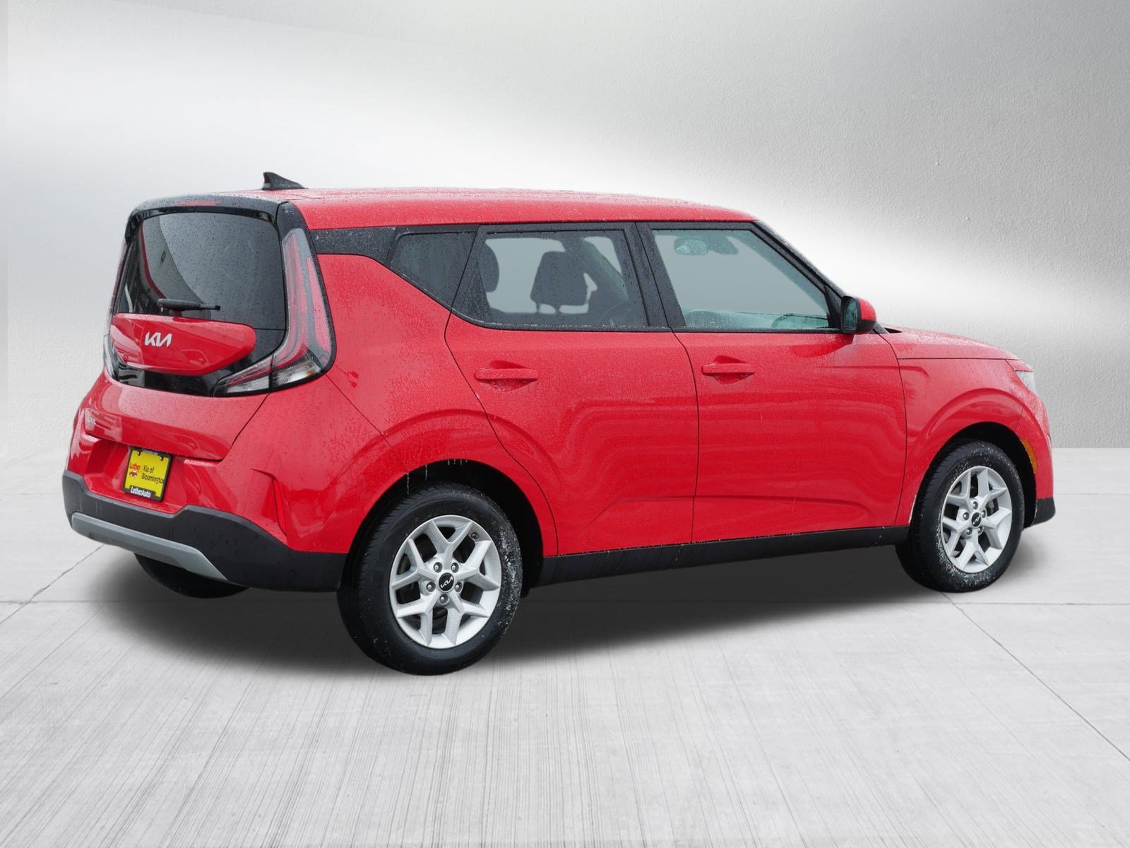 Certified 2024 Kia Soul LX w/ Option Group 015 image 7