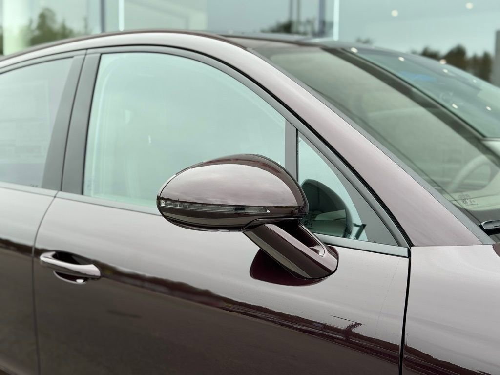 New 2025 Porsche Macan image 39