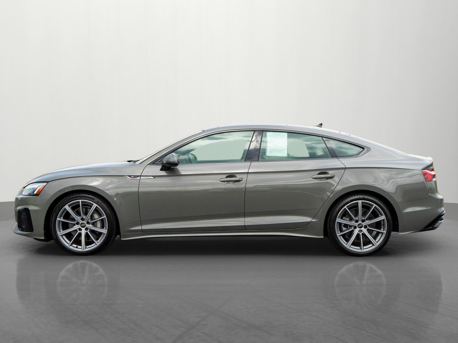 Used 2025 Audi A5 2.0T Premium Plus AWD/4WD image 4