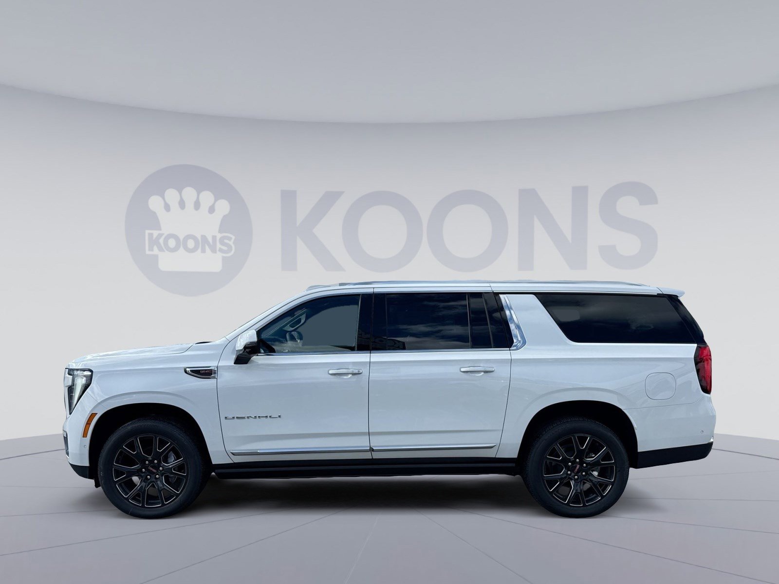 New 2026 GMC Yukon XL Denali w/ Denali Reserve Package image 2