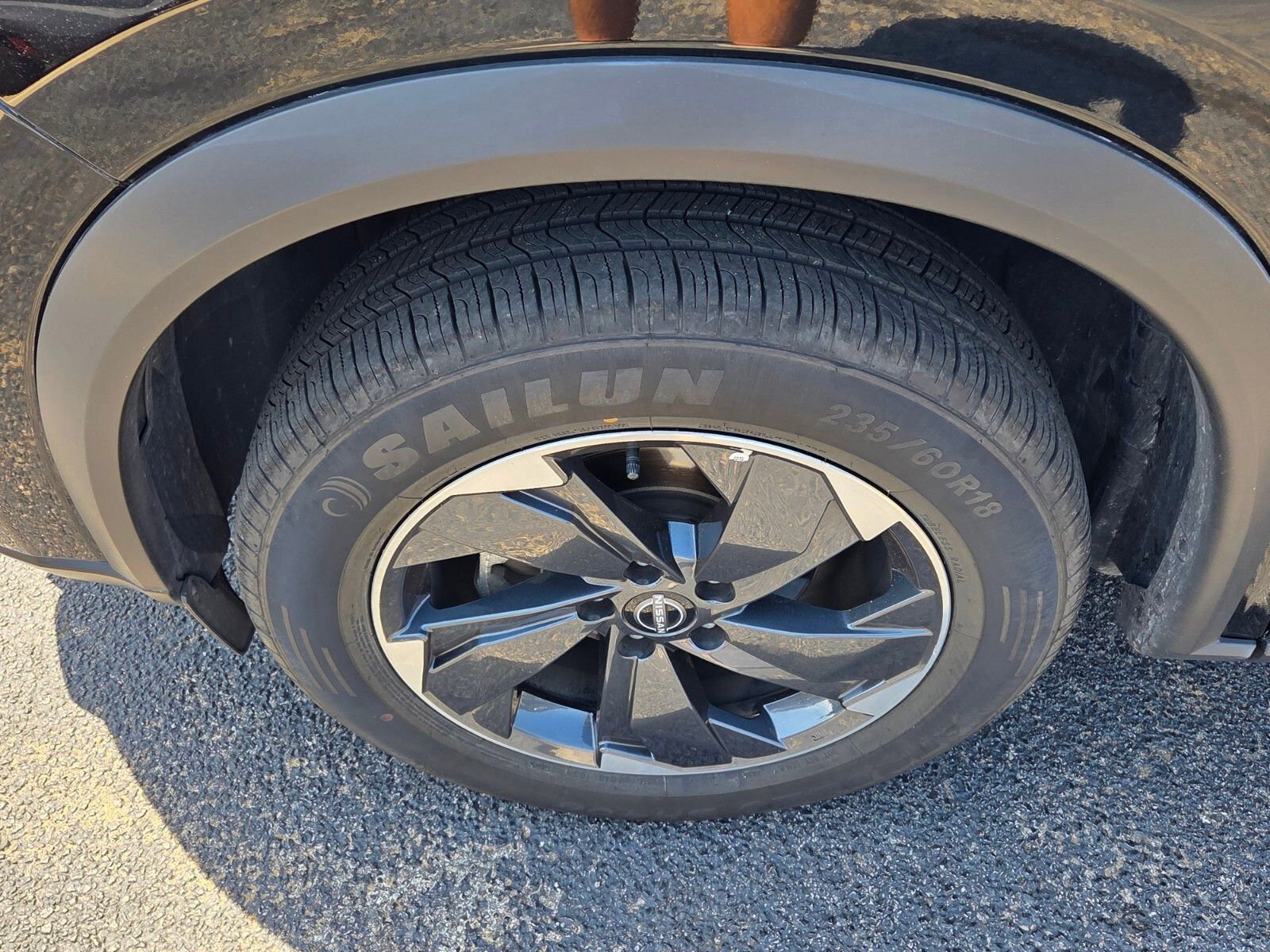 Used 2025 Nissan Rogue SV image 17