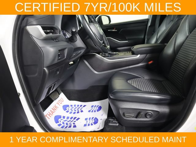 Used 2022 Toyota Highlander XSE FWD image 16