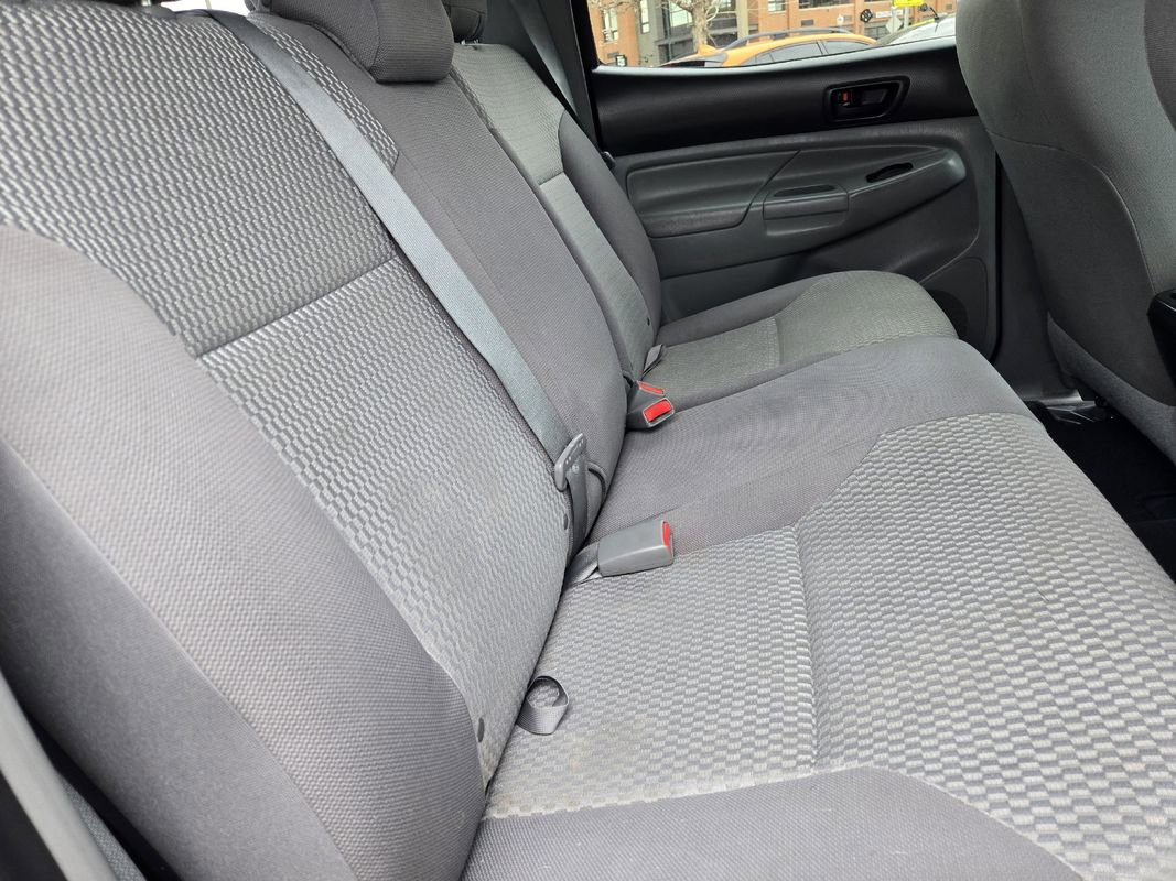 Used 2012 Toyota Tacoma 4x4 Double Cab w/ SR5 Pkg image 21