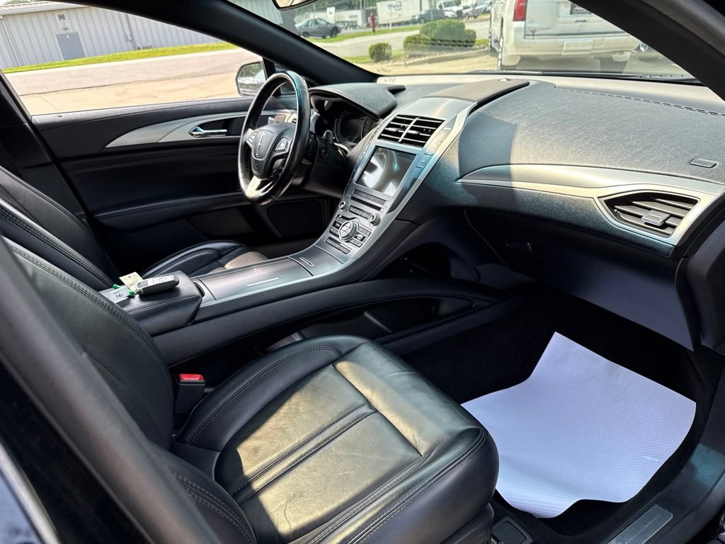 Used 2018 Lincoln MKZ Select w/ Select Plus Package AWD/4WD image 43