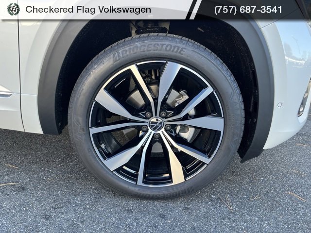 New 2026 Volkswagen Atlas SEL Premium R-Line image 3