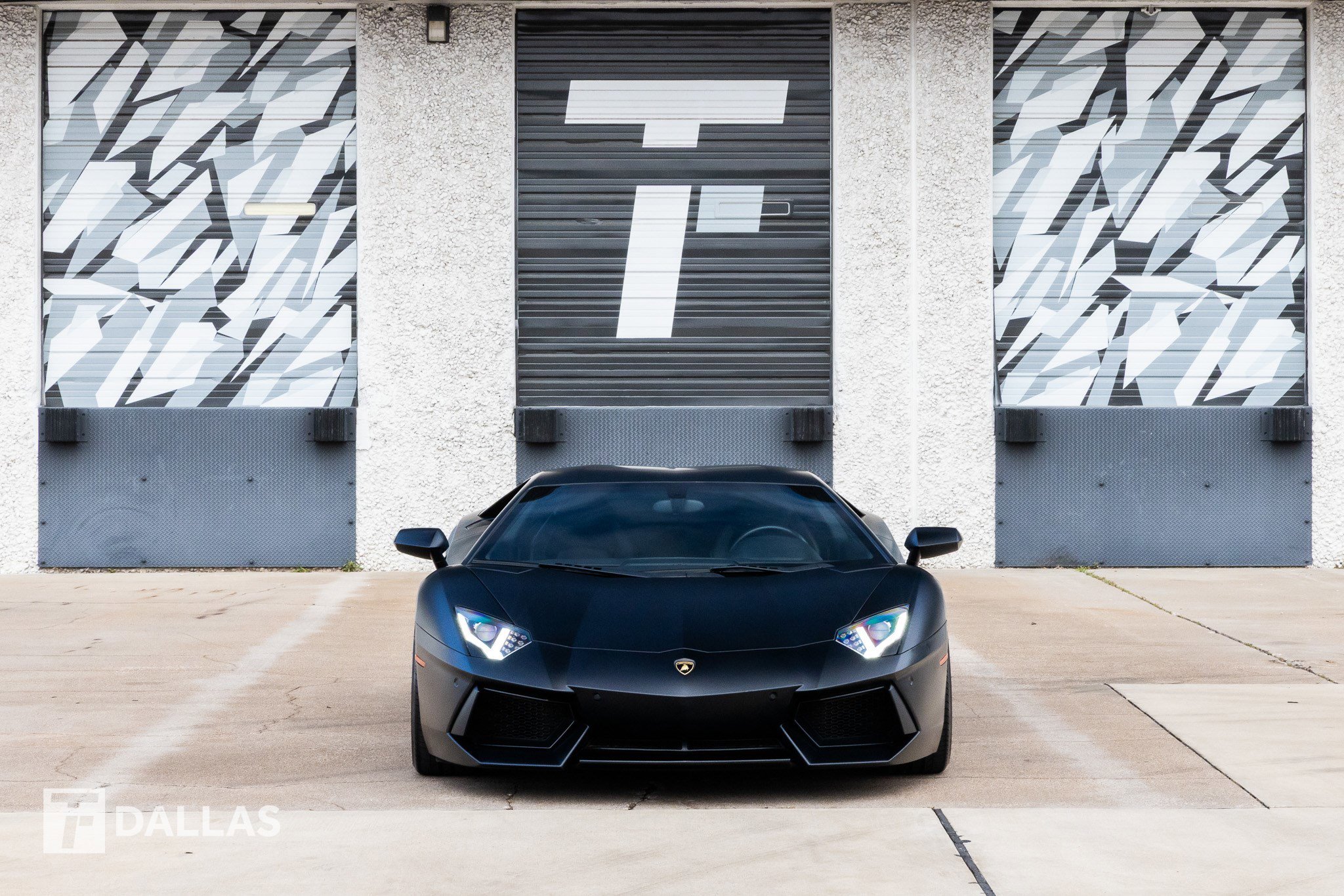 Used 2014 Lamborghini Aventador LP 700-4 image 3