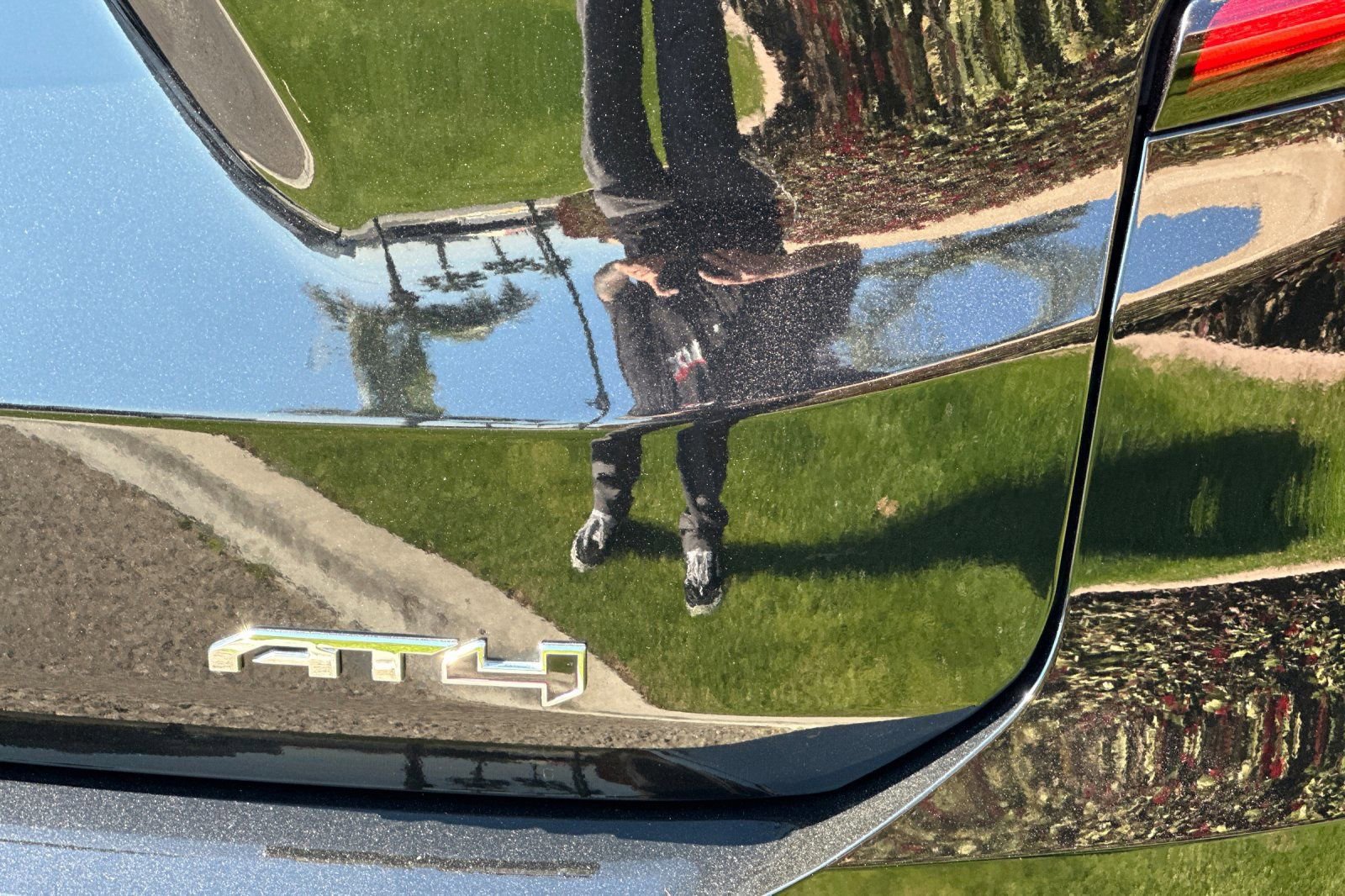 Used 2024 GMC Terrain AT4 w/ Infotainment Package II image 31