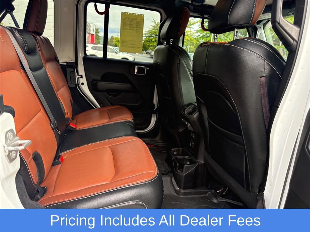 Used 2020 Jeep Wrangler Unlimited Sahara AWD/4WD image 19