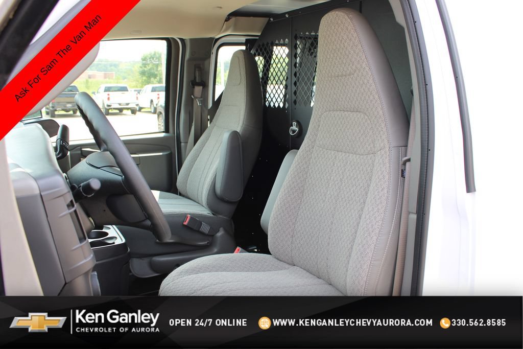 New 2026 Chevrolet Express 2500 Extended w/ Driver Convenience Package RWD image 8