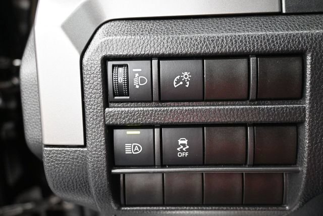 Used 2024 Toyota Tacoma SR5 AWD/4WD image 25