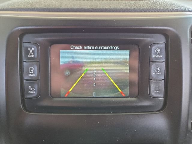 Used 2016 Jeep Cherokee Latitude w/ Cold Weather Group AWD/4WD image 11