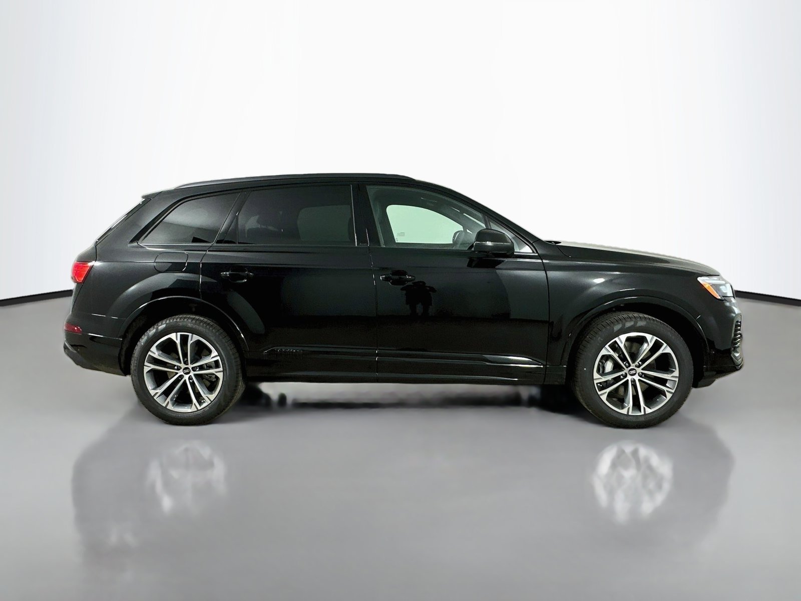 New 2026 Audi Q7 2.0T Premium Plus AWD/4WD image 4