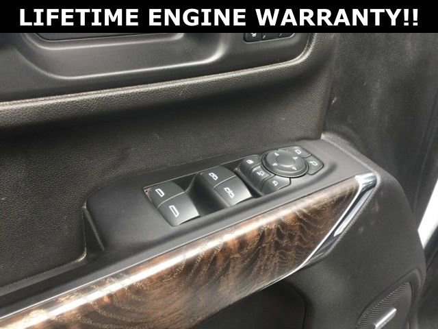 Certified 2022 GMC Sierra 3500 Denali image 10