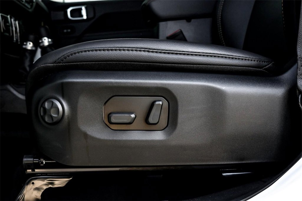 New 2025 Jeep Gladiator Sport w/ Premium Package image 8