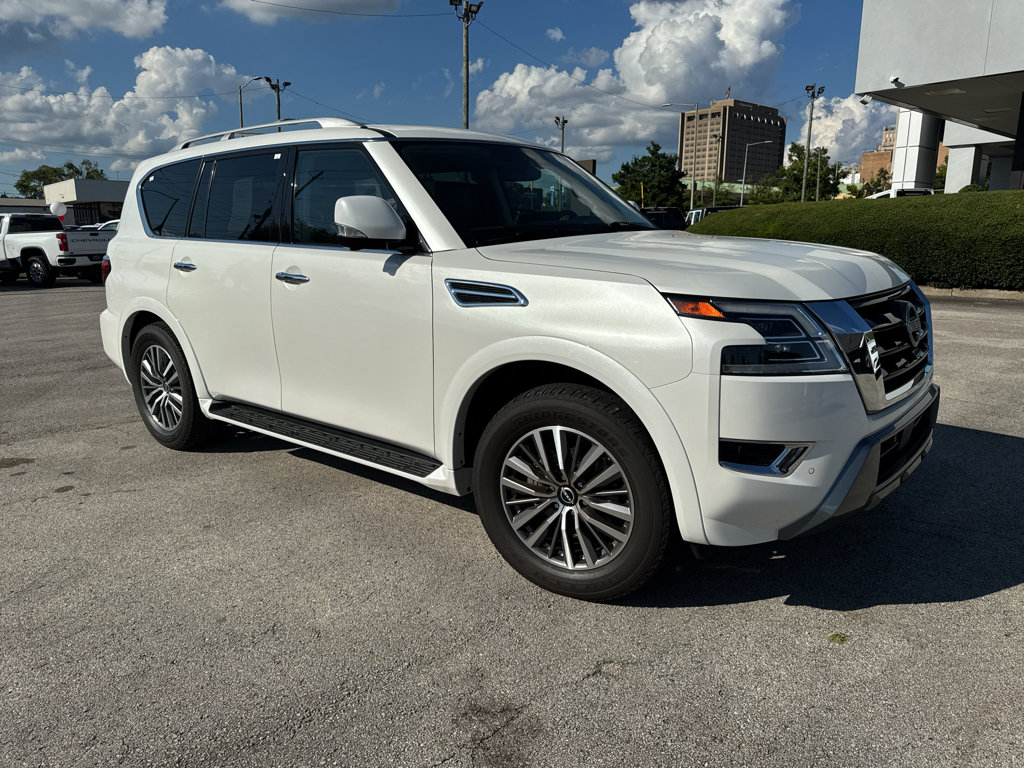 Used 2024 Nissan Armada SL w/ Captain's Chairs Package RWD image 2