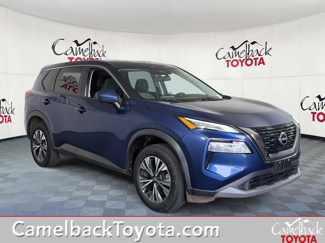 Used 2022 Nissan Rogue SV AWD/4WD image 1