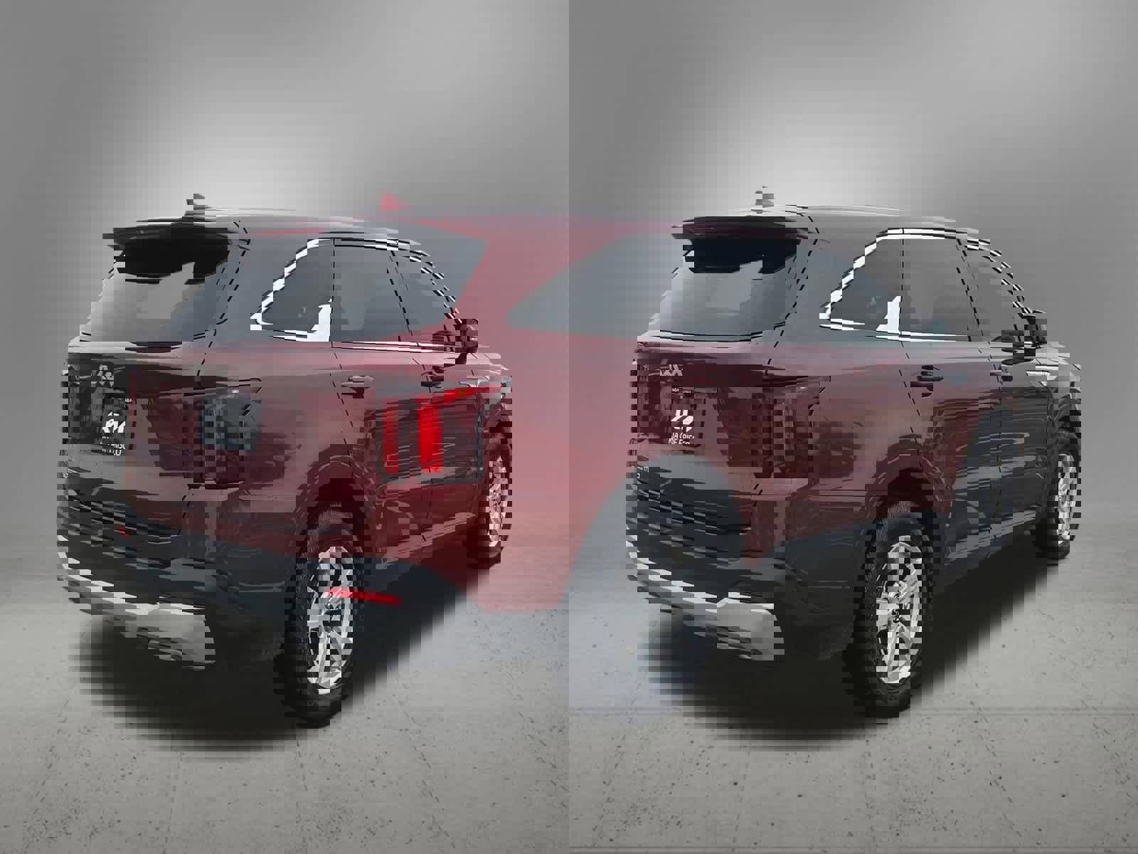 Certified 2025 Kia Sorento LX image 6