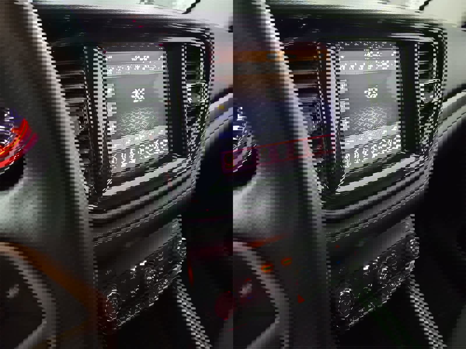 Used 2021 Dodge Durango SXT image 27