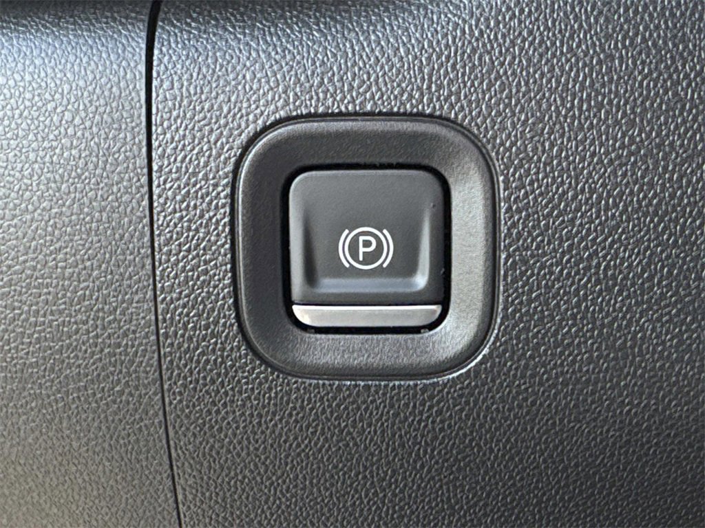 Used 2022 Chevrolet Silverado 1500 LT image 37