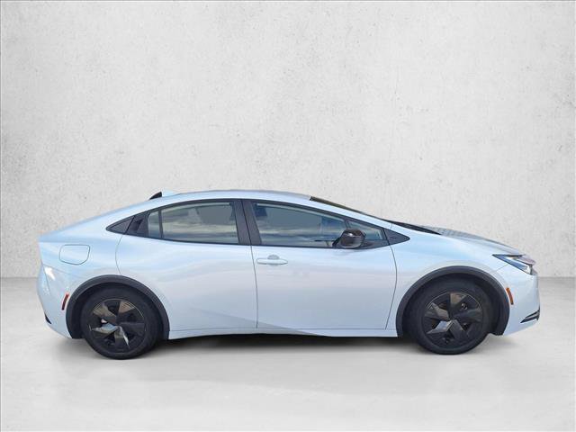 Used 2023 Toyota Prius Prime SE image 4