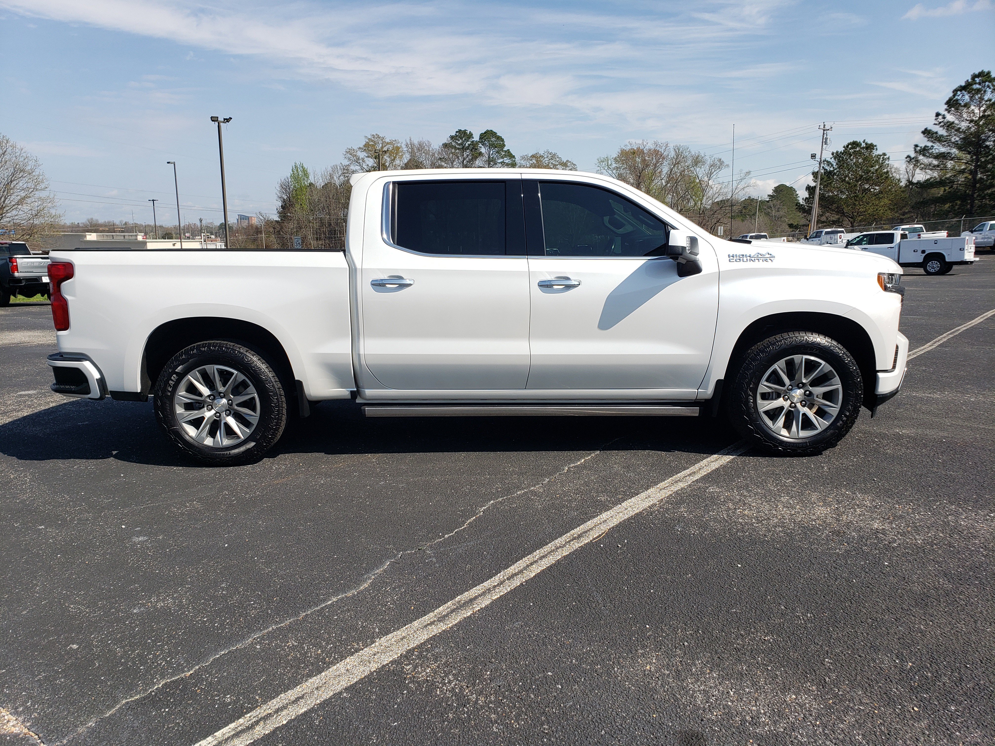 Used 2019 Chevrolet Silverado 1500 High Country w/ Technology Package image 6