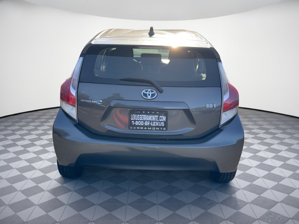Used 2015 Toyota Prius C Two FWD image 11