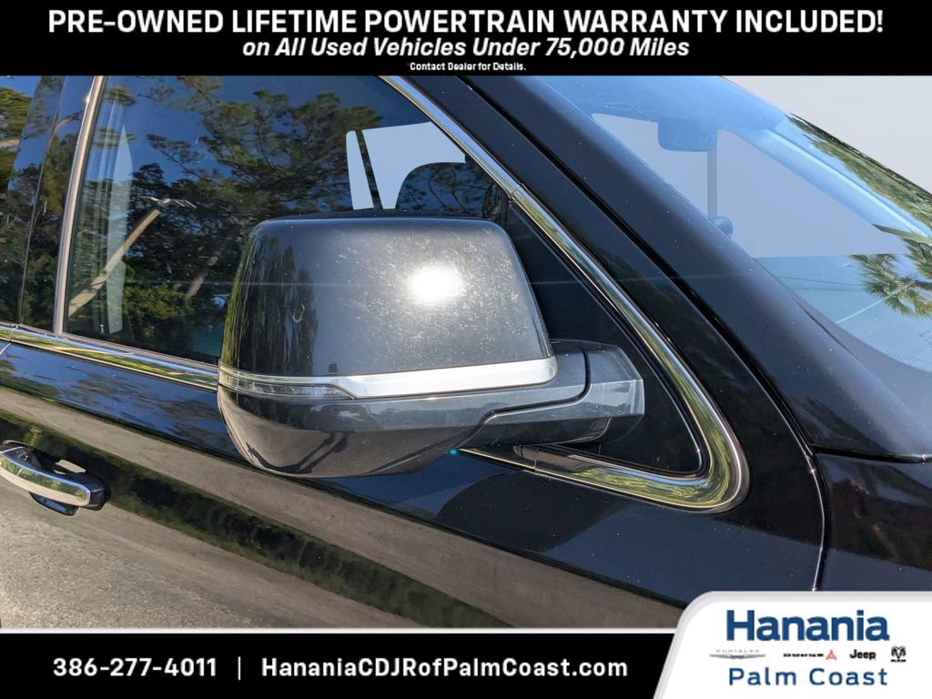 Used 2020 Cadillac Escalade Luxury AWD/4WD image 11