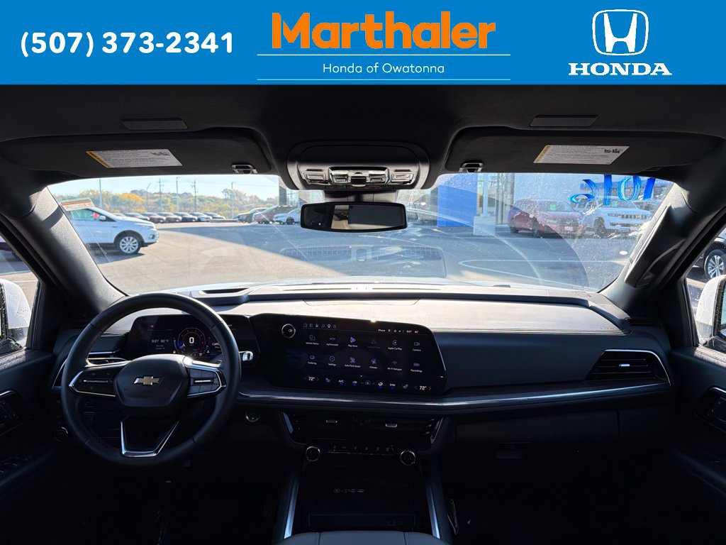 Used 2026 Chevrolet Suburban LT w/ Comfort Package AWD/4WD image 22