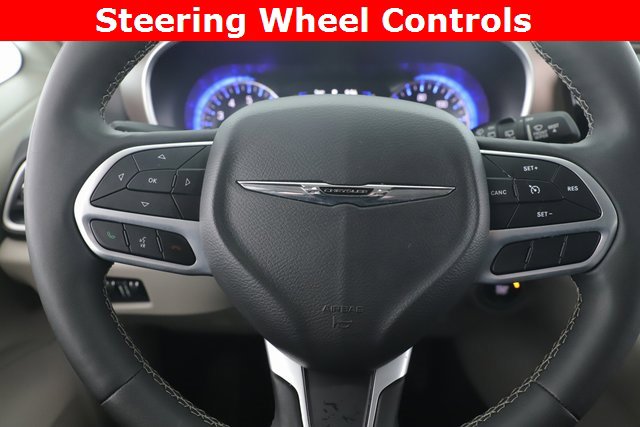 Used 2024 Chrysler Voyager LX image 22