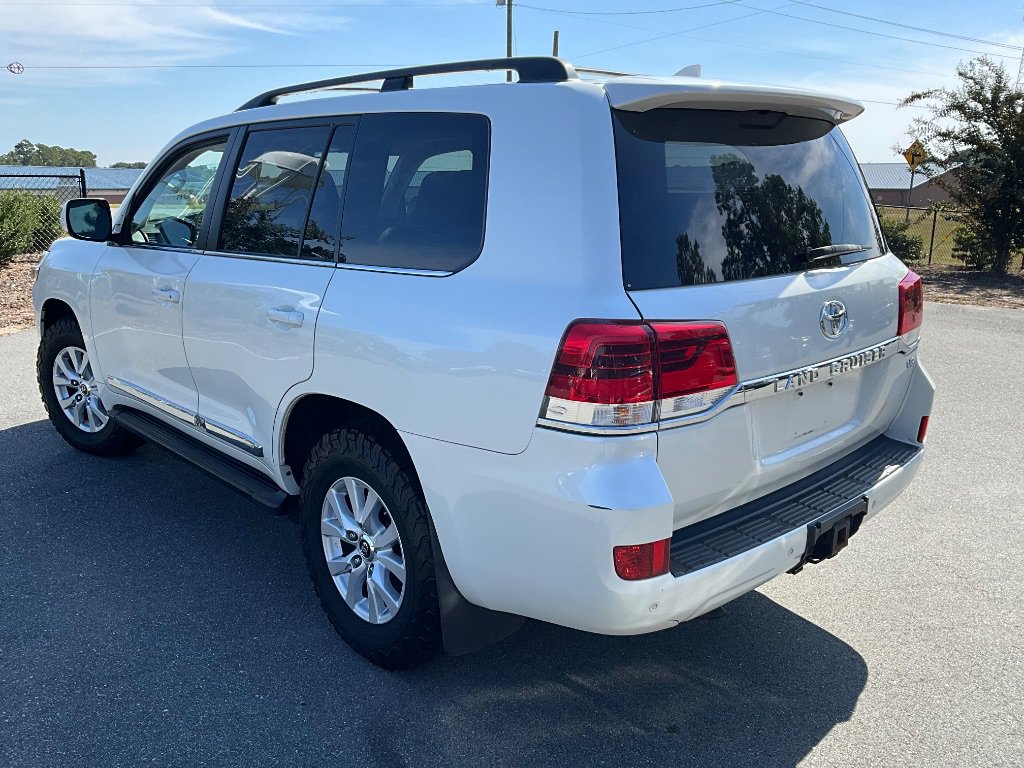 Used 2016 Toyota Land Cruiser image 6