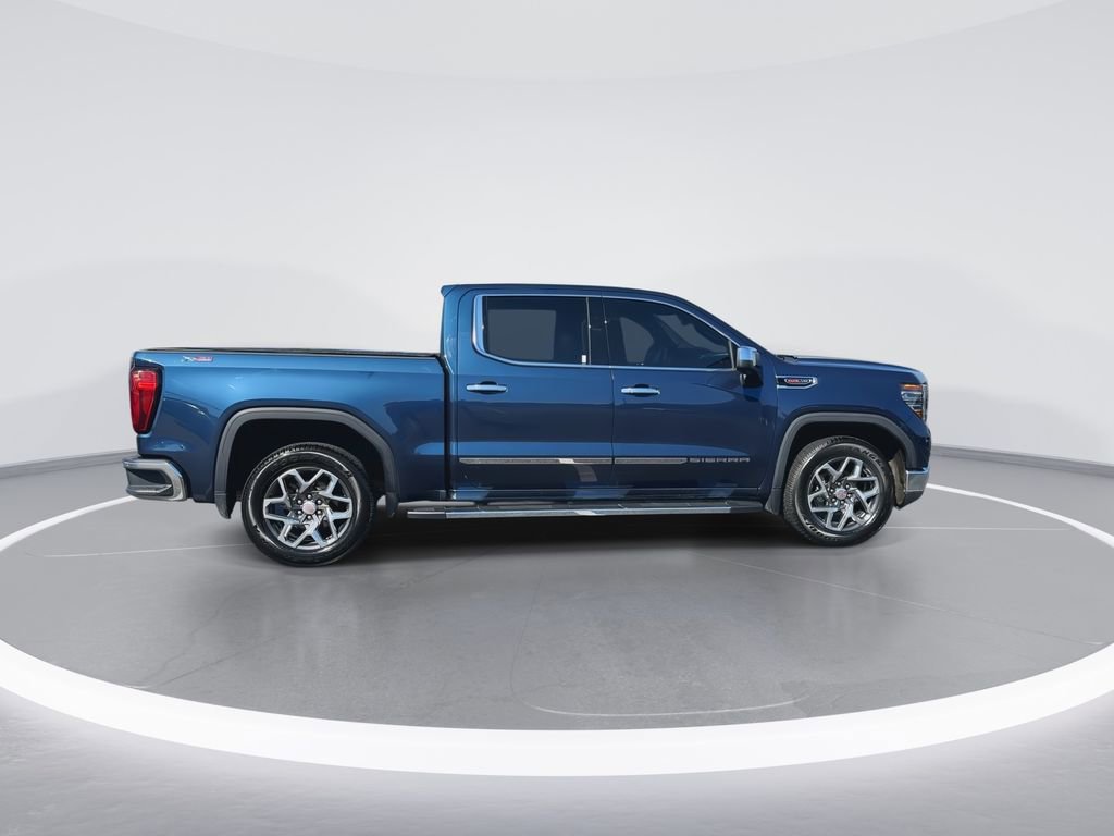 Used 2022 GMC Sierra 1500 SLT w/ SLT Premium Plus Package AWD/4WD image 9