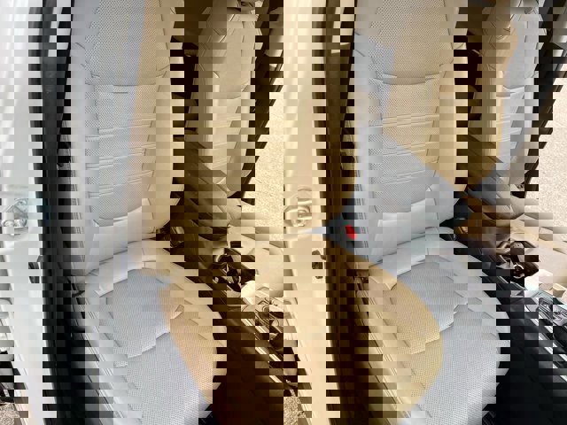 Used 2019 Toyota RAV4 Limited image 28