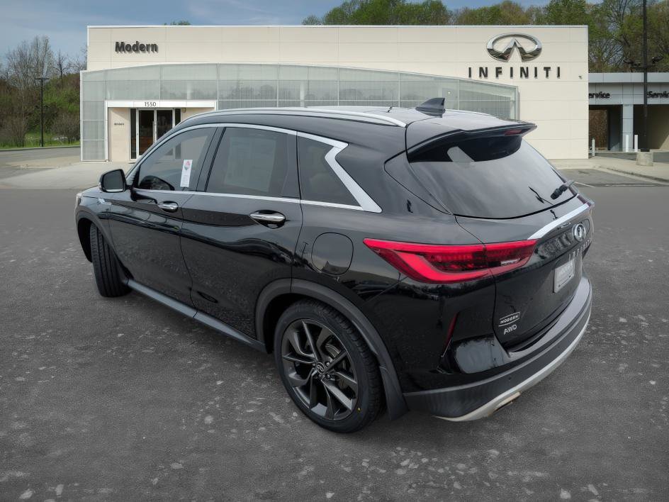 Used 2019 INFINITI QX50 Essential w/ Sensory Package image 5